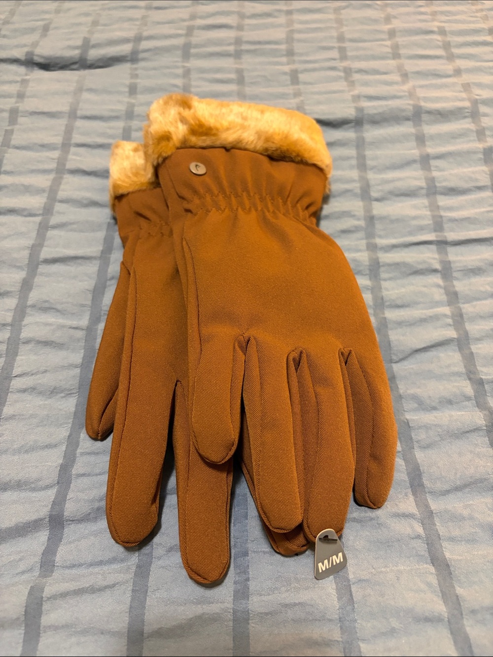Chestnut Brown Ladies Gloves with DuPont ComfortMax Fiberfill and Faux Fur Cuff